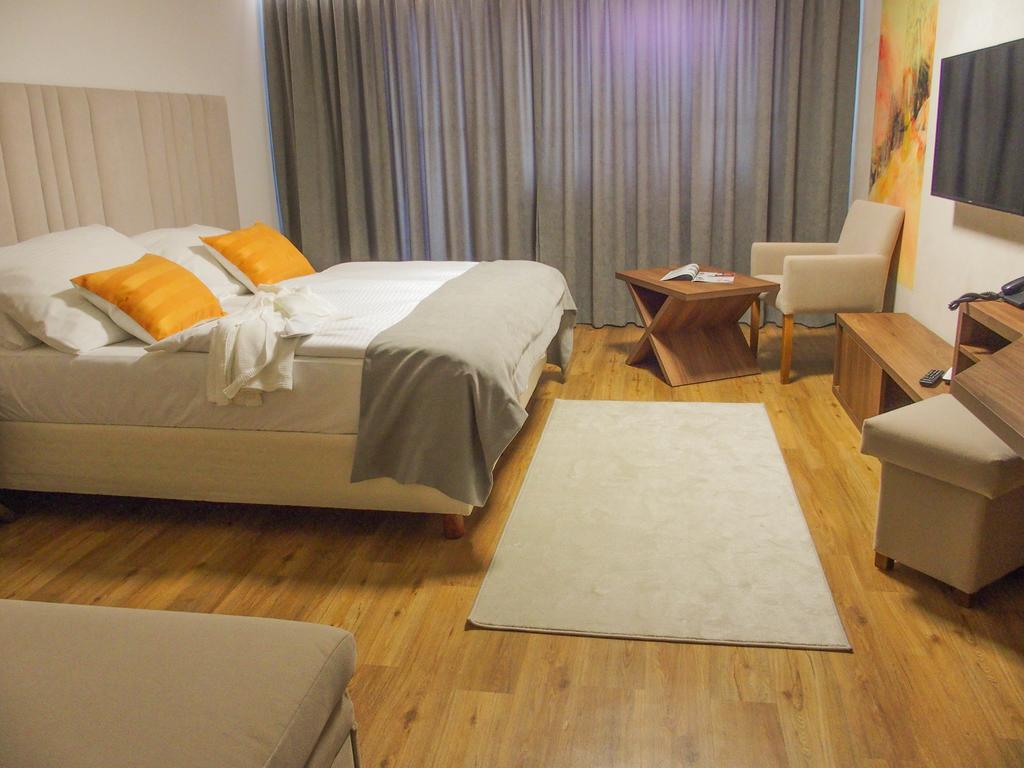 Hotel Victoria Martin Exteriör bild