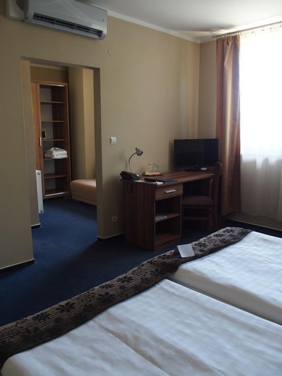 Hotel Victoria Martin Exteriör bild